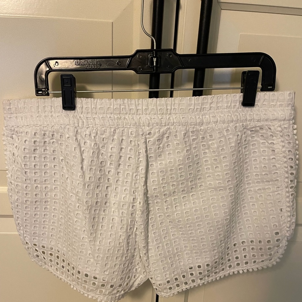 COPY - Lily Pulitzer Size Large White Shorts
